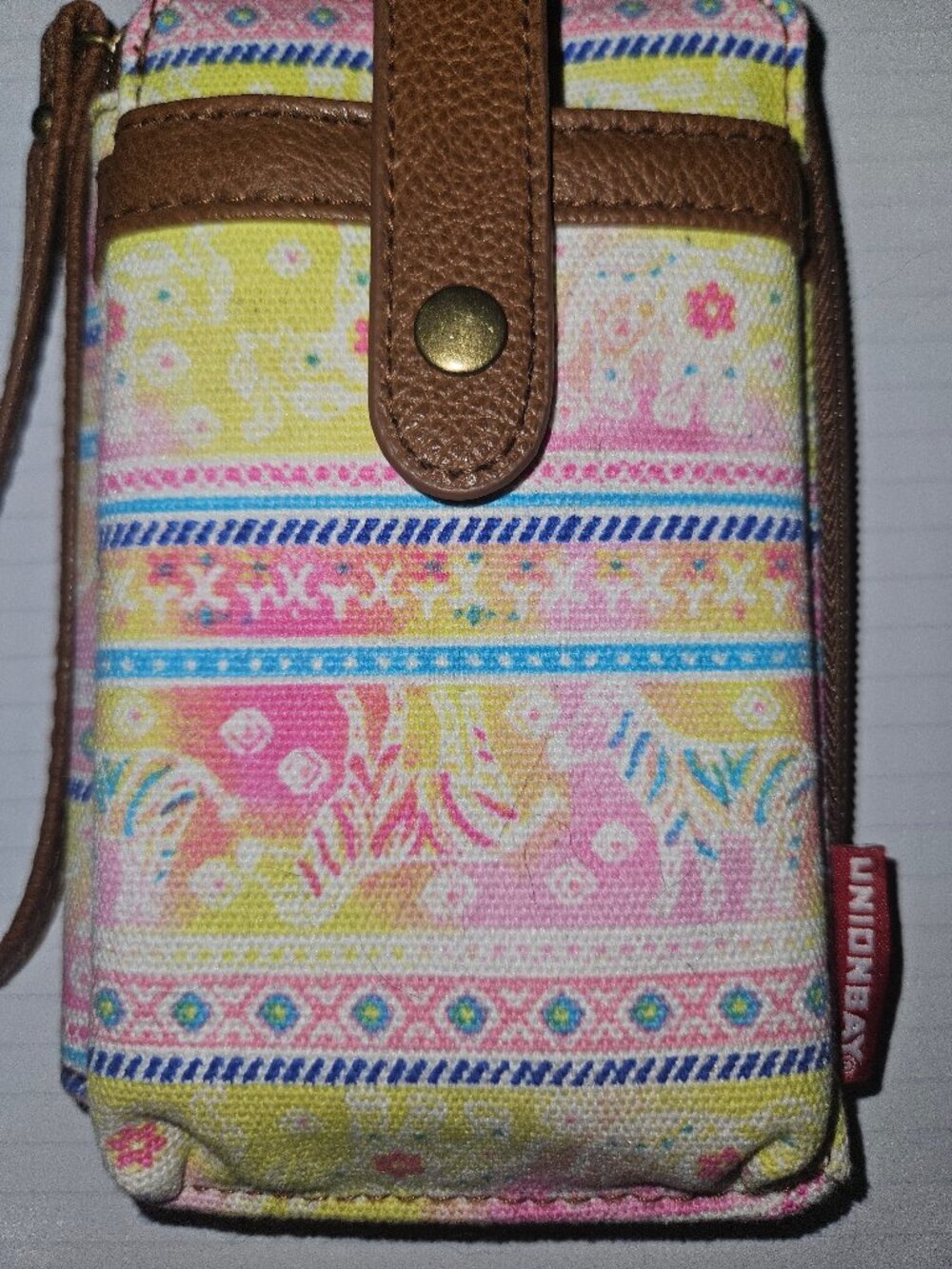 Unionbay Wristlet multicolor with elephants and zebras